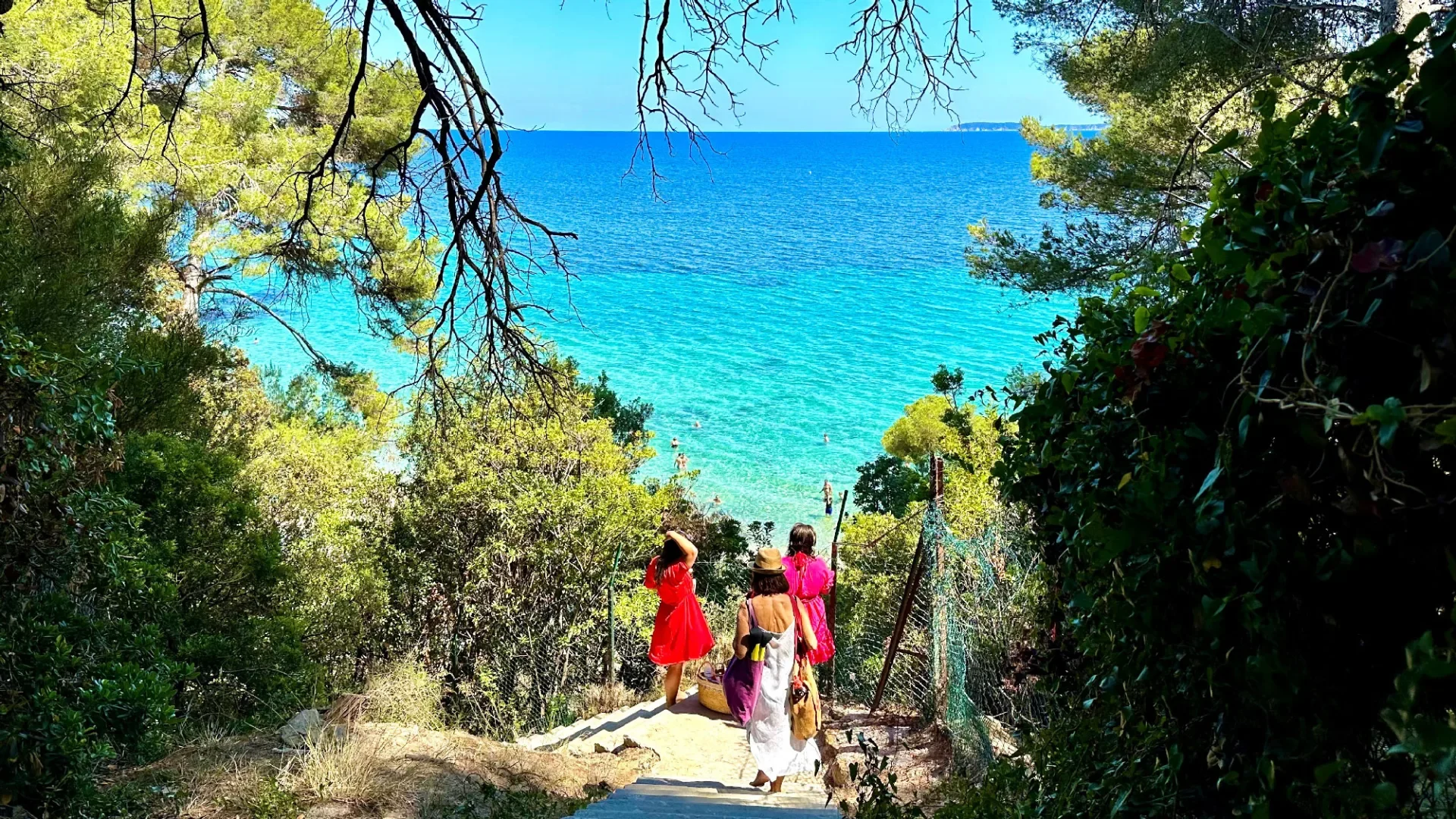 Jean Blanc Beach - Lavandou Tourist Office