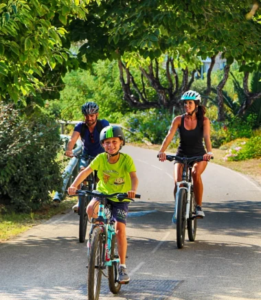 Vélo piste cyclable Le Lavandou